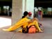 07_bahai_temple_couple_delhi_india