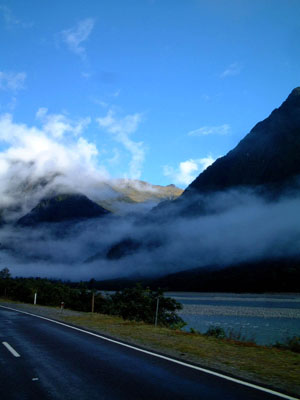mist_haast_valley_new_zealand